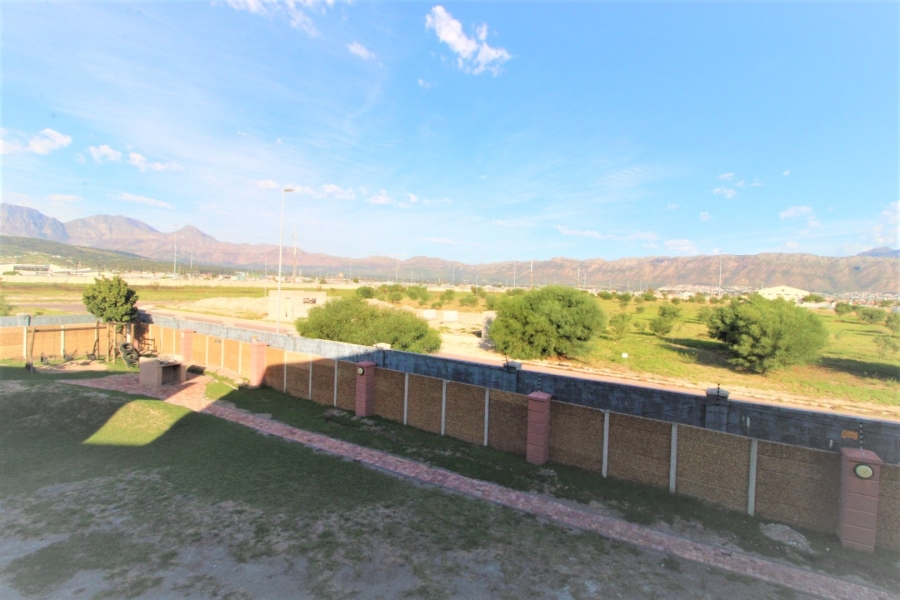 2 Bedroom Property for Sale in Guldenland Western Cape
